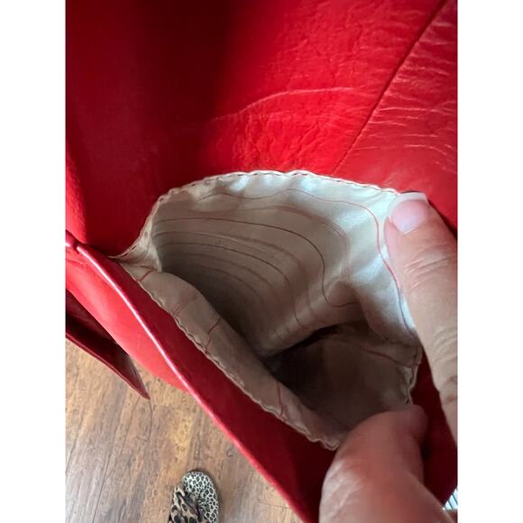 G-III Medium Red Leather Oversized 80s Shoulder Pad Button Closure Long Jacket - Picture 10 of 11